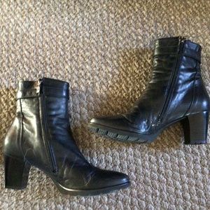 Women’s Ara Luftpolster Black Leather Ankle Boots Size 9